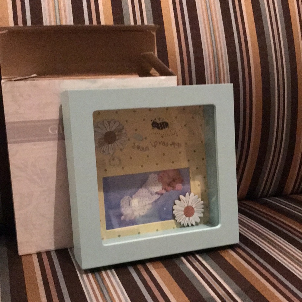 “Jesus loves me” blue photo picture frame - Picture 3 of 8